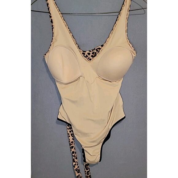 Summersalt The Perfect Wrap One Piece Womens 14 Leopard Swimsuit Bathing Suit - Picture 10 of 10